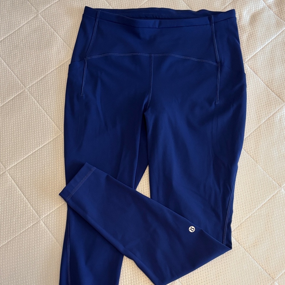 Lululemon swift speed high rise tights length 28 size 10
side pockets